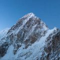 北海道・大雪山連峰：四季折々の自然と絶景トレッキングコース