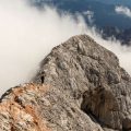 紅葉登山時の安全対策と装備チェックリスト