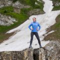 登山が全身の筋力強化に与える影響とその仕組みについて