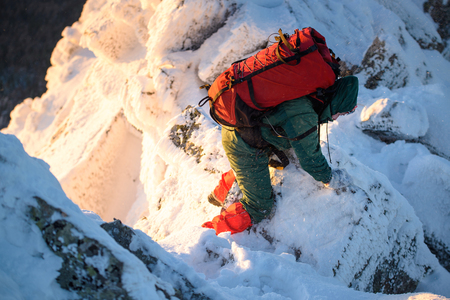 プロ登山家が勧める本格的ストレッチ＆筋力強化プログラム