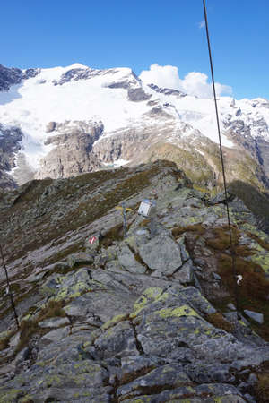高齢者向け登山時の食事管理・水分補給の重要性