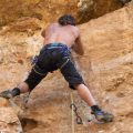 日本独自の登山装備と服装の四季対応術