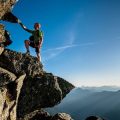 和食文化を活かした登山時の伝統的な行動食の選び方