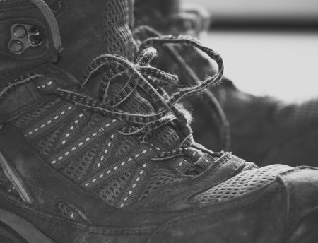 ウルトラライト派必見！日本における軽量登山靴の選び方と実践レビュー