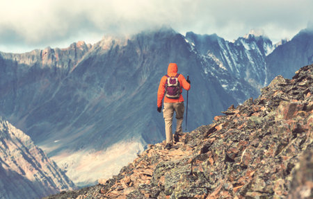 高山病と急性高山病（AMS）の違いと重症度別の対応法