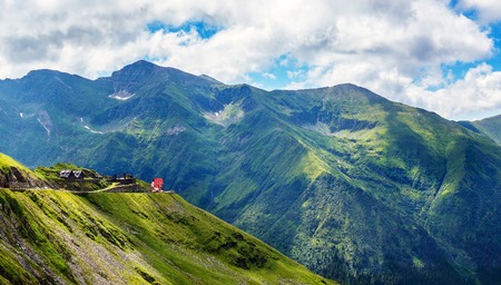 関西周辺の長期縦走ルートと山小屋事情